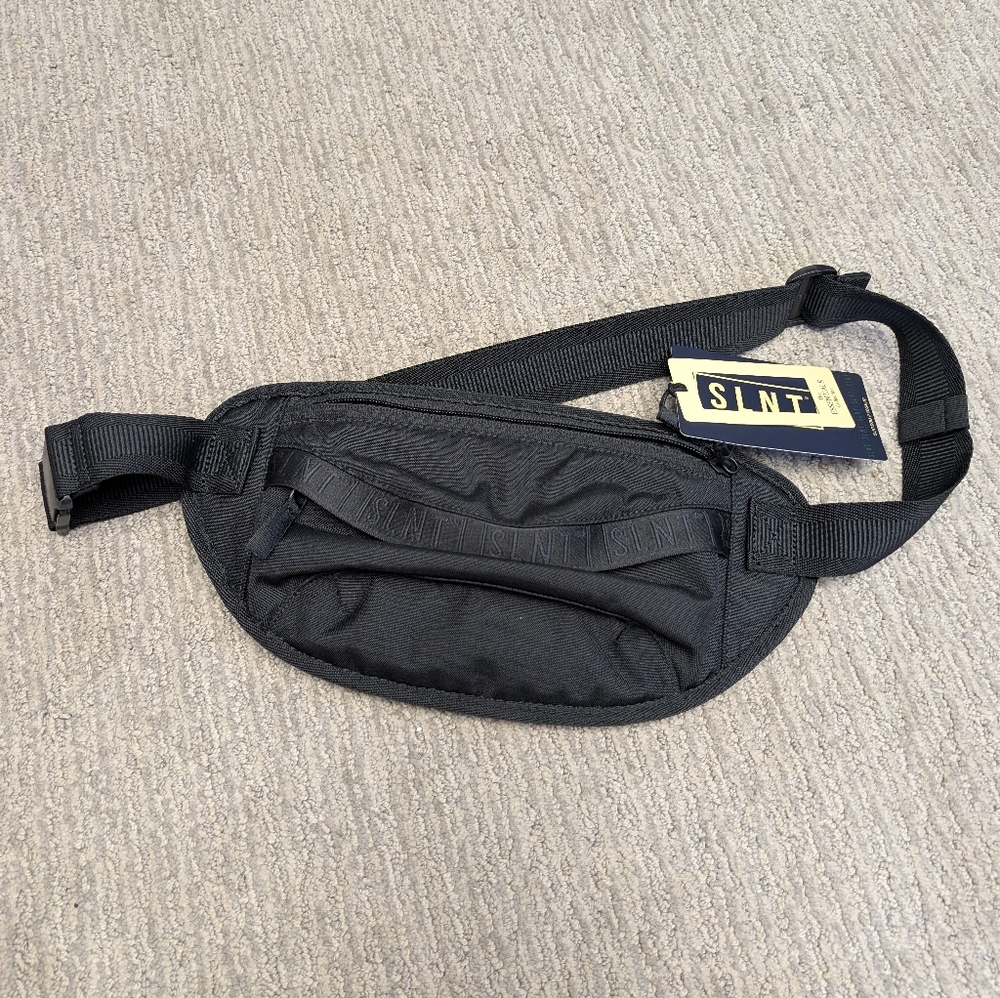 Black Unisex SLNT Faraday Crossbody Bag